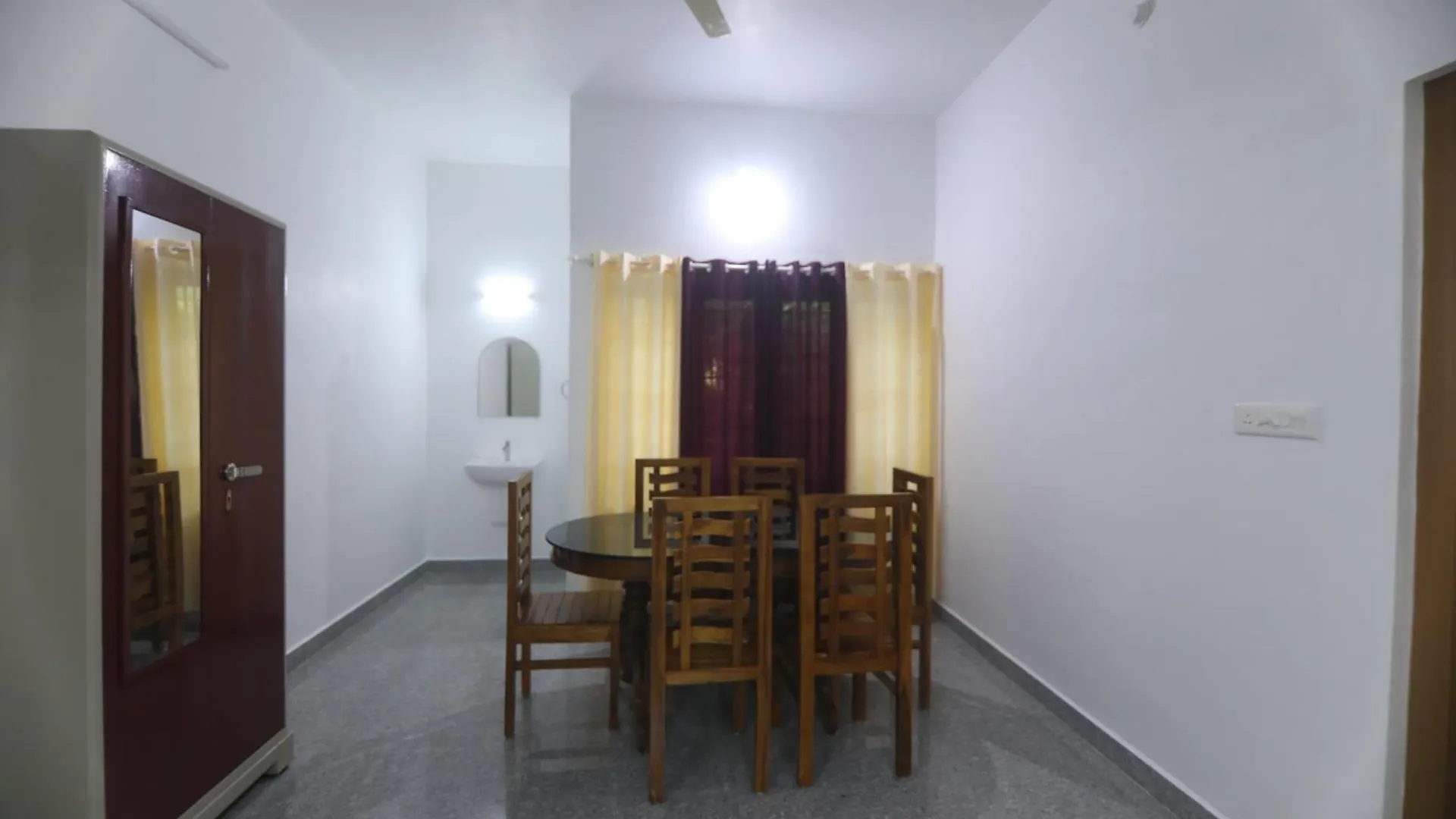 Periyar Homes Plantation Stay Thekkady Quarto em Acomodações Particulares
